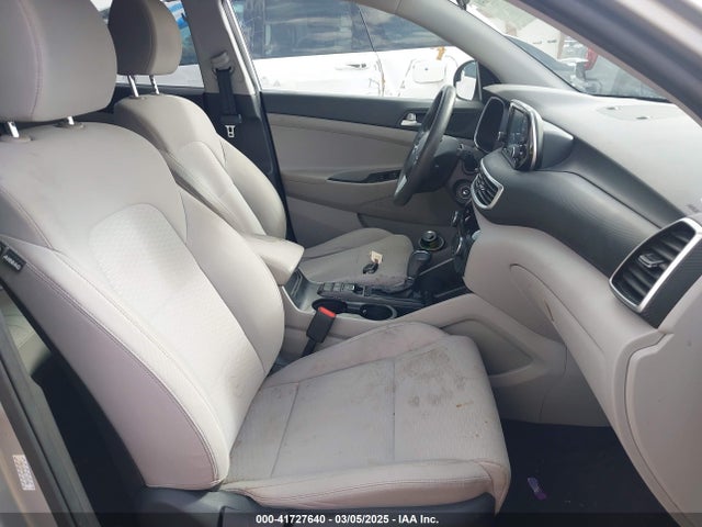 KM8J23A46LU183706 Hyundai TUCSON SE