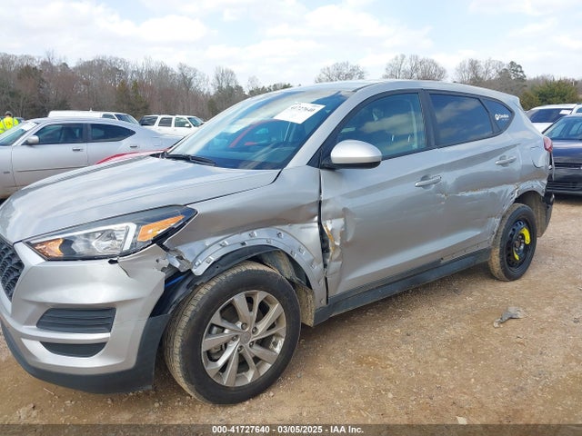KM8J23A46LU183706 Hyundai TUCSON SE