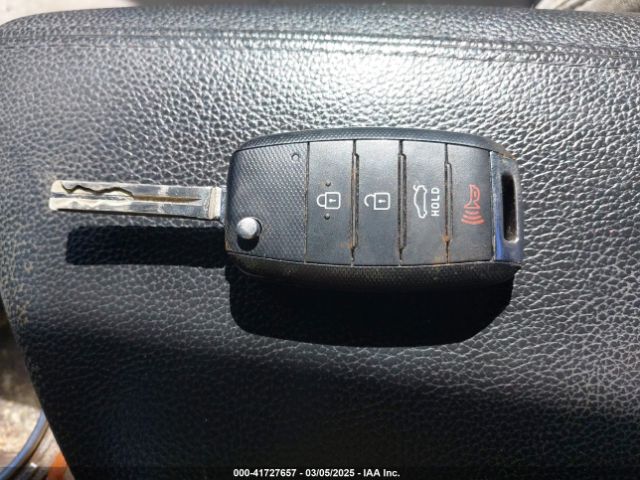 5XXGM4A75EG301536 KIA Optima Lx
