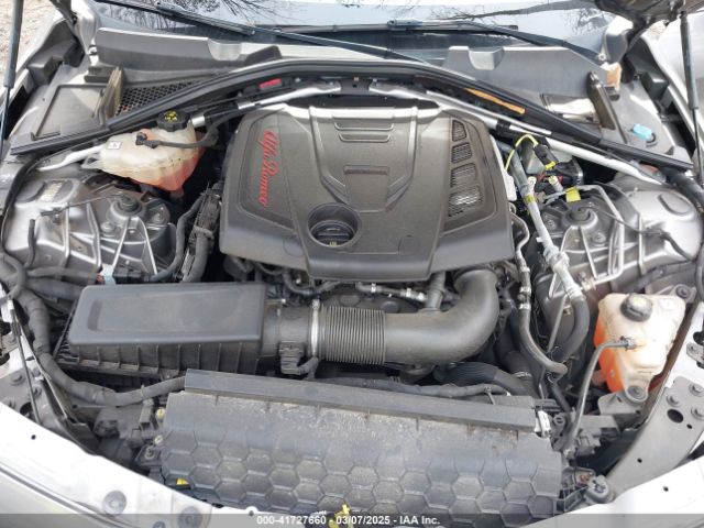 ZARFAEEN2H7557283 Alfa Romeo Giulia Ti Awd