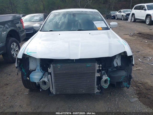 Chrysler 300 300s 2018 2C3CCABG1JH191675 Image 12