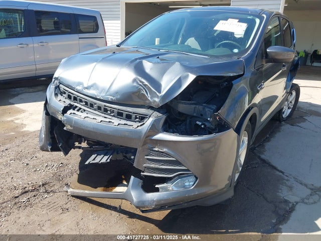 1FMCU9GXXFUB01598 Ford ESCAPE SE