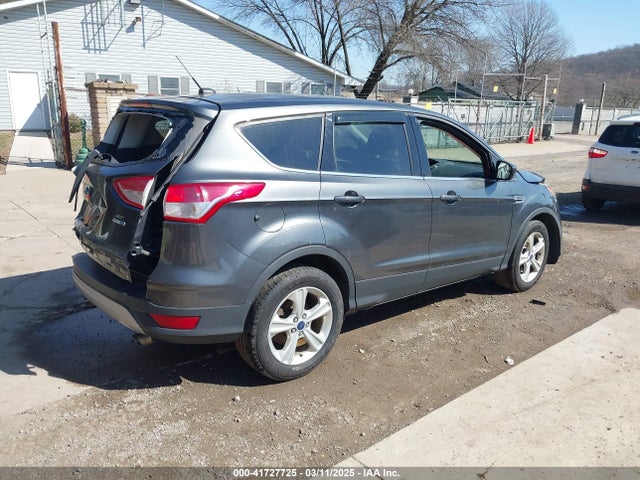 1FMCU9GXXFUB01598 Ford ESCAPE SE