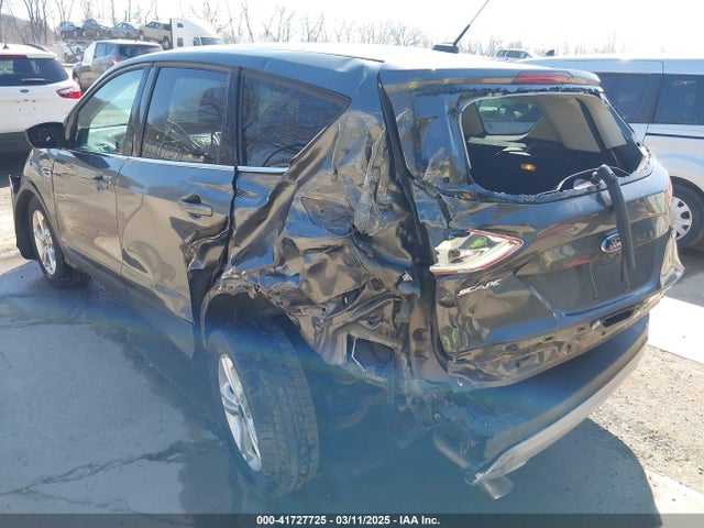 1FMCU9GXXFUB01598 Ford ESCAPE SE