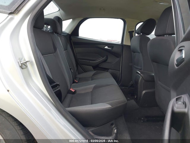 Ford FOCUS SE 2014 1FADP3F2XEL392052 Image 8