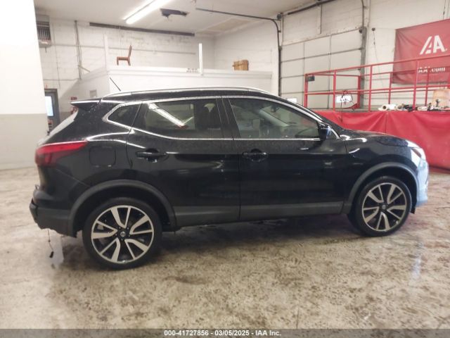 JN1BJ1CR5KW620321 Nissan Rogue Sport Sl