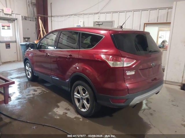 1FMCU0GXXFUC86876 Ford ESCAPE SE
