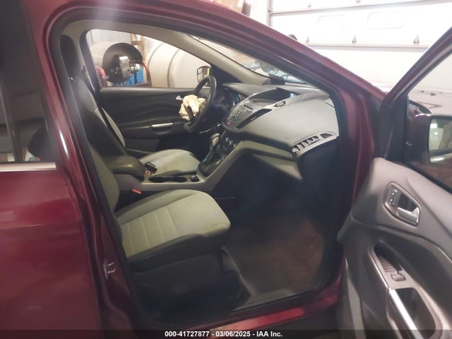 1FMCU0GXXFUC86876 Ford ESCAPE SE