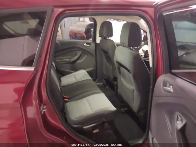1FMCU0GXXFUC86876 Ford ESCAPE SE