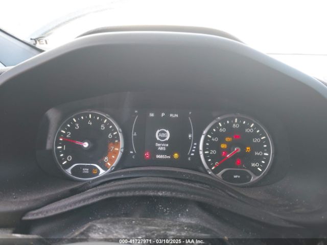 ZACCJABB7JPH15240 Jeep Renegade Latitude Fwd