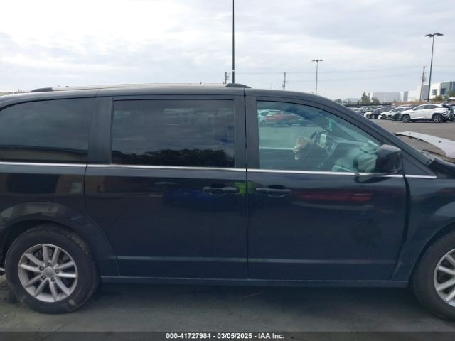 2C4RDGCG6JR307077 Dodge Grand Caravan Sxt