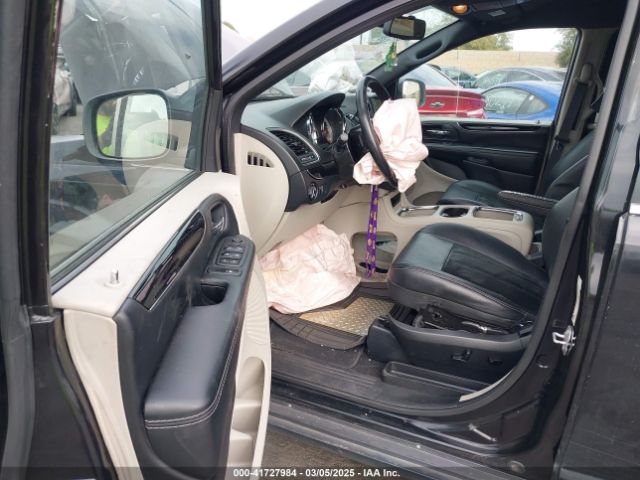 2C4RDGCG6JR307077 Dodge Grand Caravan Sxt