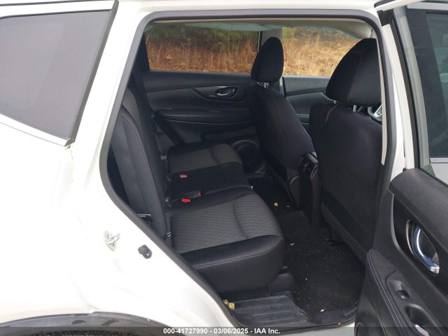 JN8AT2MV3JW329579 Nissan ROGUE SV