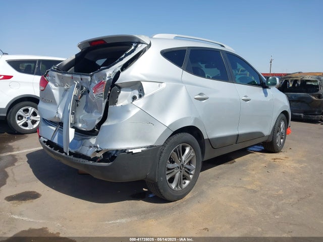 KM8JU3AG6EU907742 Hyundai TUCSON SE