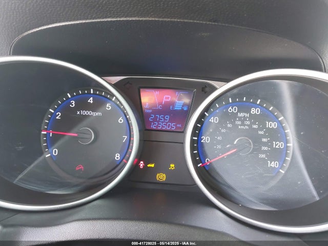 KM8JU3AG6EU907742 Hyundai TUCSON SE