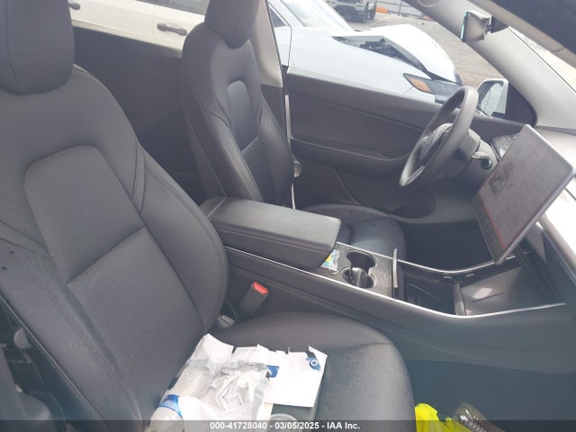 2021 TESLA MODEL Y 5YJYGDEE3MF087054 Photo 4