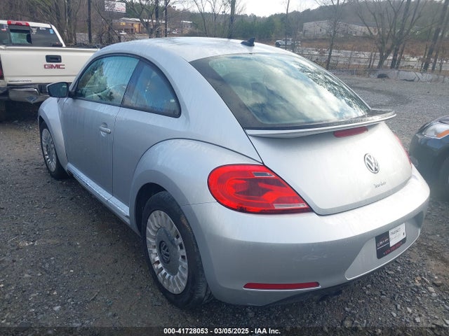 3VWJ17AT3GM606917 Volkswagen Beetle 1.8t Se