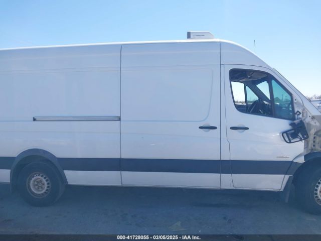 WDYPE8DD4GP229783 Freightliner Sprinter 2500 High  Roof/high Roof