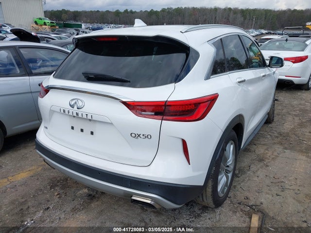 3PCAJ5M36LF115310 Infiniti Qx50 Luxe Awd