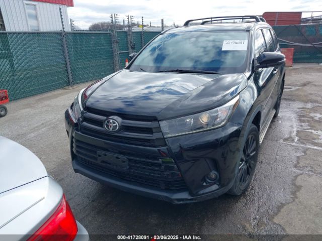 5TDJZRFH2KS625530 Toyota Highlander Se