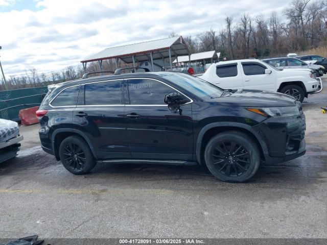 5TDJZRFH2KS625530 Toyota Highlander Se