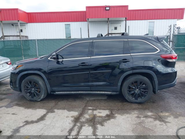 5TDJZRFH2KS625530 Toyota Highlander Se