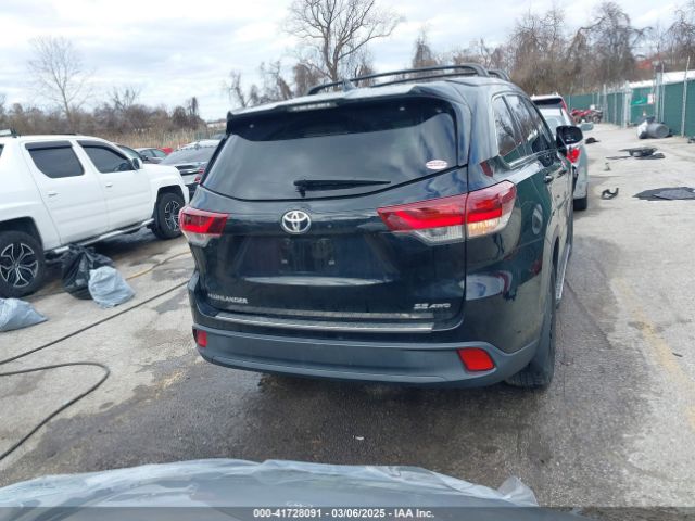 5TDJZRFH2KS625530 Toyota Highlander Se