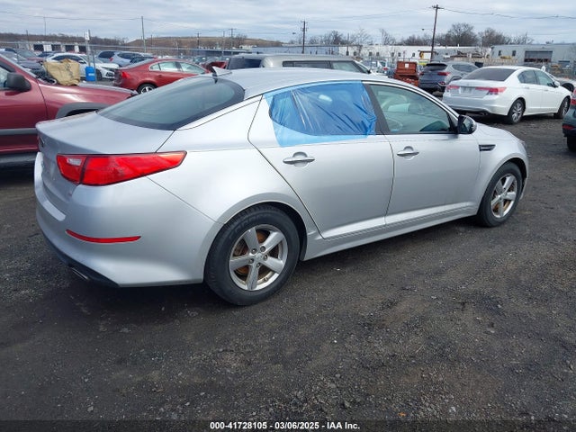 5XXGM4A76FG392107 KIA Optima Lx