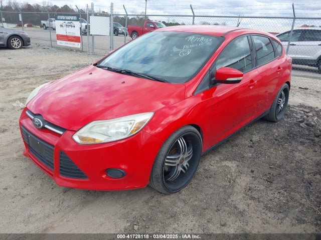Ford FOCUS SE 2014 1FADP3K27EL302765 Image 2