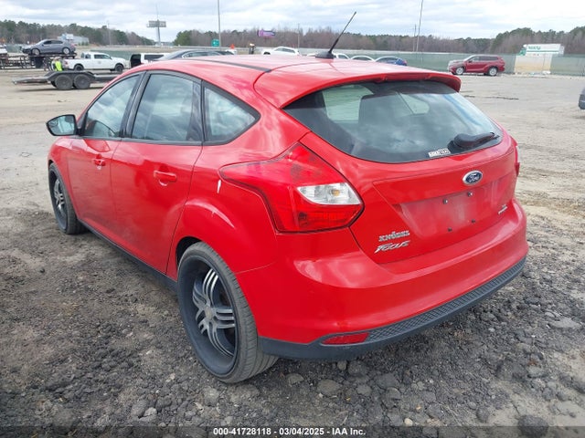 Ford FOCUS SE 2014 1FADP3K27EL302765 Image 3