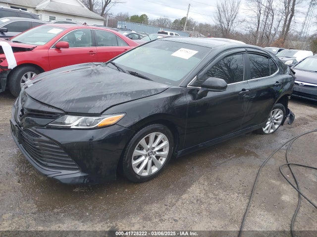 4T1B11HK8JU594425 Toyota CAMRY LE