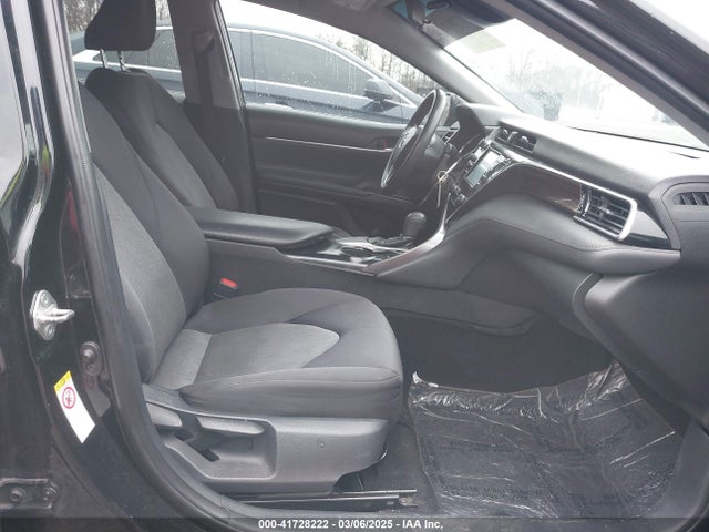 4T1B11HK8JU594425 Toyota CAMRY LE