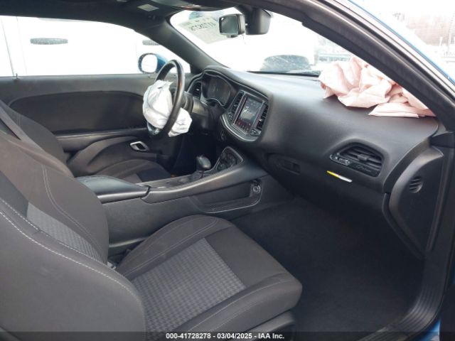 2C3CDZAG4LH235605 Dodge Challenger Sxt