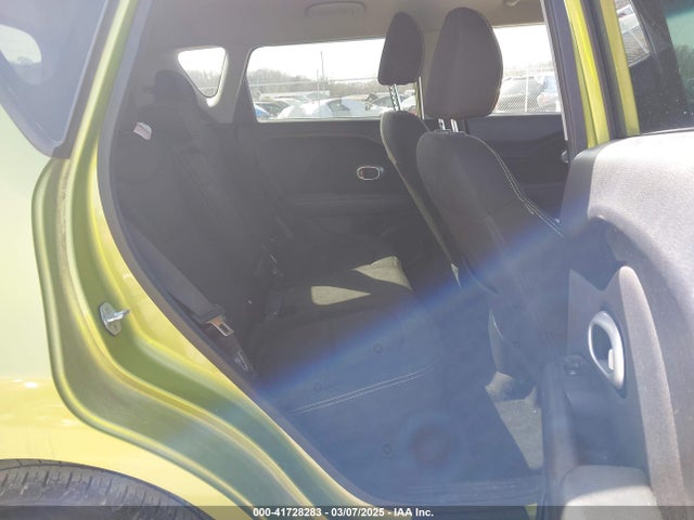 KNDJP3A52F7789764 KIA SOUL +