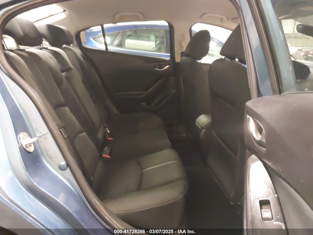 3MZBN1U74HM105413 Mazda pe