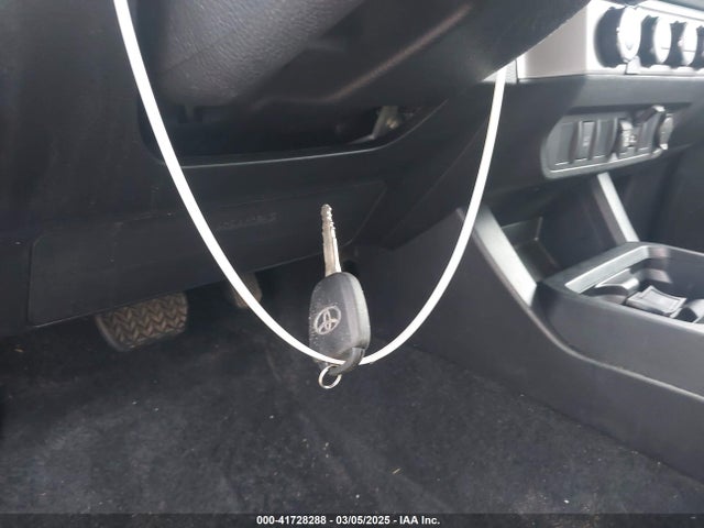 3TMCZ5ANXMM415436 Toyota Tacoma Sr5 V6