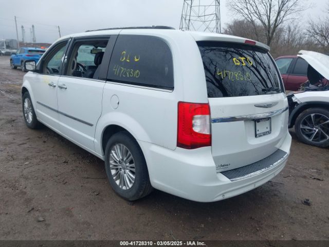 2015 CHRYSLER TOWN & COUNTRY 2C4RC1CG5FR655959 Photo 2