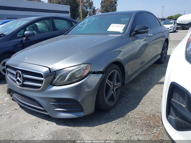 WDDZF4JB0JA433719 Mercedes-Benz E 300