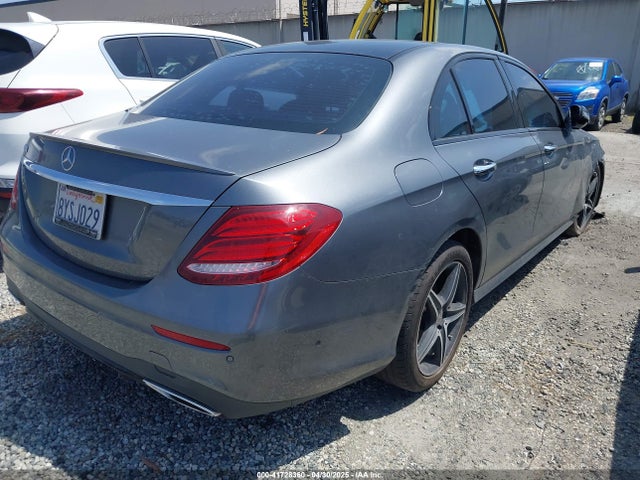 WDDZF4JB0JA433719 Mercedes-Benz E 300