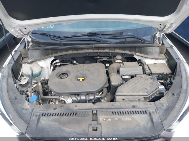 KM8J23A43GU248002 Hyundai TUCSON SE