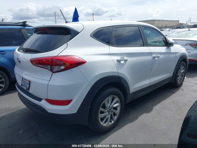 KM8J23A43GU248002 Hyundai TUCSON SE