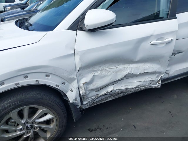 KM8J23A43GU248002 Hyundai TUCSON SE