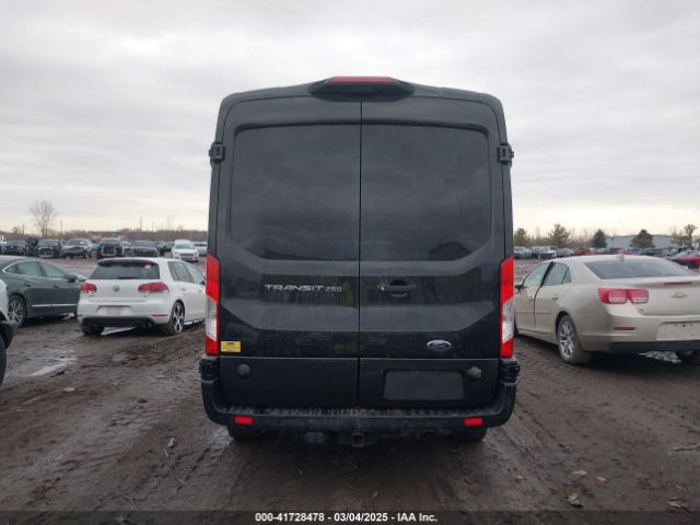 1FTYR2CM1KKB23770 Ford Transit-250