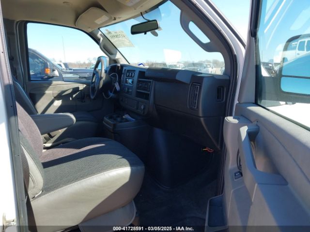 1GTW7AF73M1305847 GMC Savana Cargo Rwd 2500 Regular Wheelbase Work Van