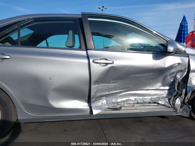 4T1BF1FK4HU665473 Toyota CAMRY LE