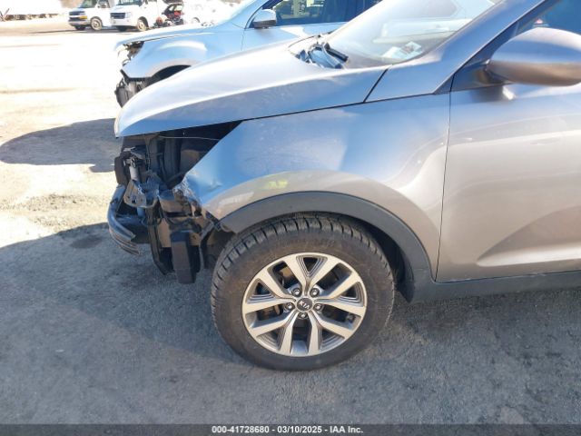 KNDPB3AC7F7746836 KIA Sportage Lx