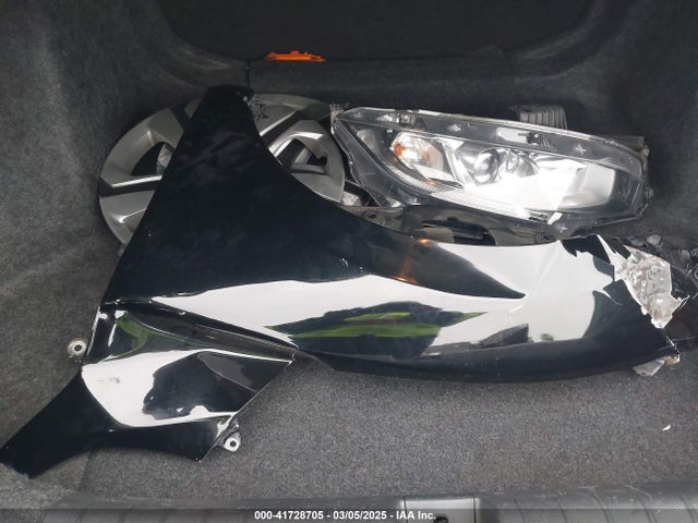 Honda Civic Lx 2018 2HGFC2F51JH603473 Image 12