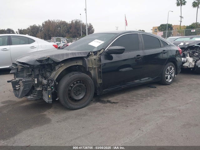 Honda Civic Lx 2018 2HGFC2F51JH603473 Image 2
