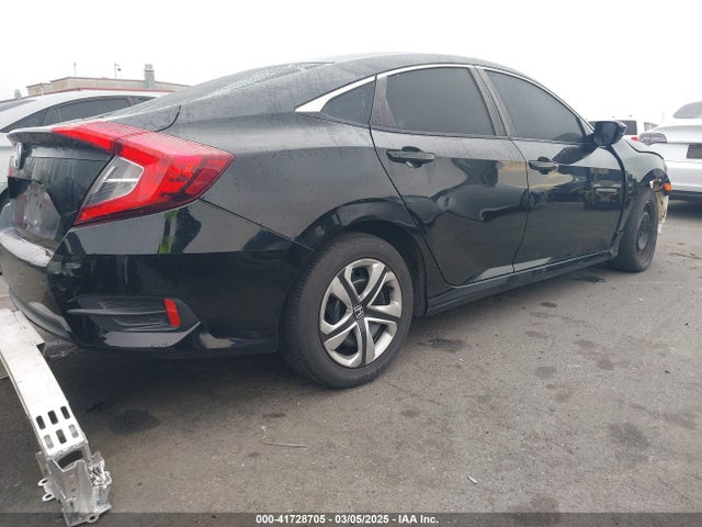 Honda Civic Lx 2018 2HGFC2F51JH603473 Image 4