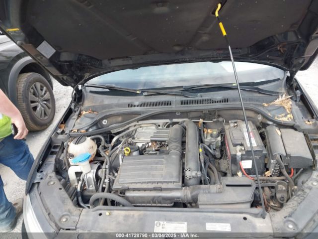 3VW267AJ4GM218082 Volkswagen Jetta 1.4t S